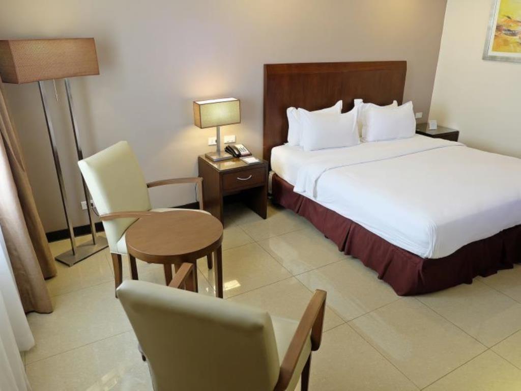 Mandarin Plaza Hotel Cebu Zewnętrze zdjęcie